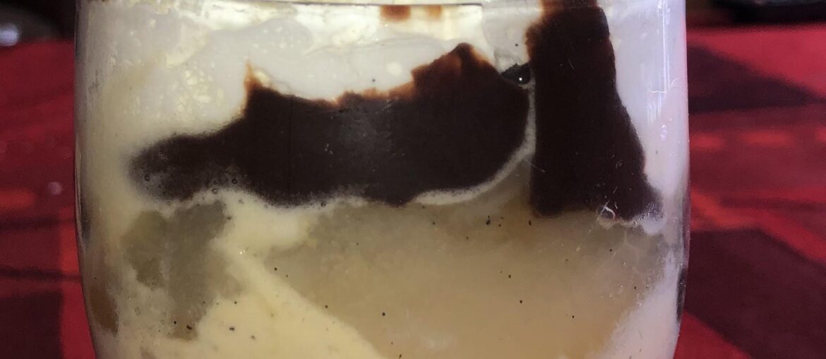 Poires Belle-Hélène. Quand les poires au sirop sont faites maison c’est autre chose ✨