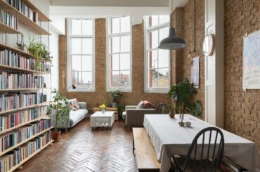 Split-level apartment with exposed brick walls in a former Victorian school building, Peckham, Southwark, southeast London, UK [2400x1600]