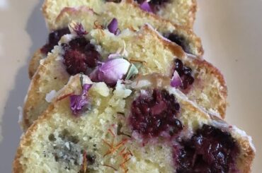 Quatre-quarts aux mûres