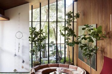 House renovation in 1969–73, Los Angeles, California. By A. Quincy Jones. [967x1200]