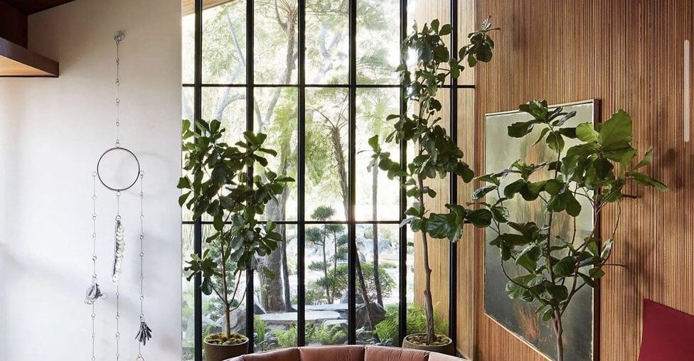 House renovation in 1969–73, Los Angeles, California. By A. Quincy Jones. [967x1200]