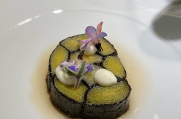 Mosaïque de poireaux Nori, reduction de café oignons brulés & Madeire!