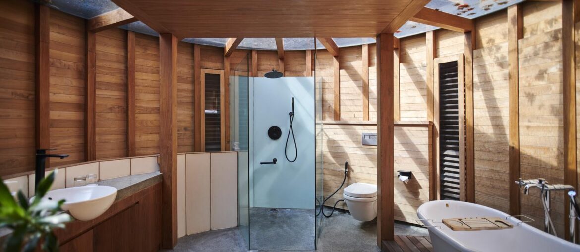 Circular bathroom in blackbird hotel [1582 x 639] Bandung, Indonesia