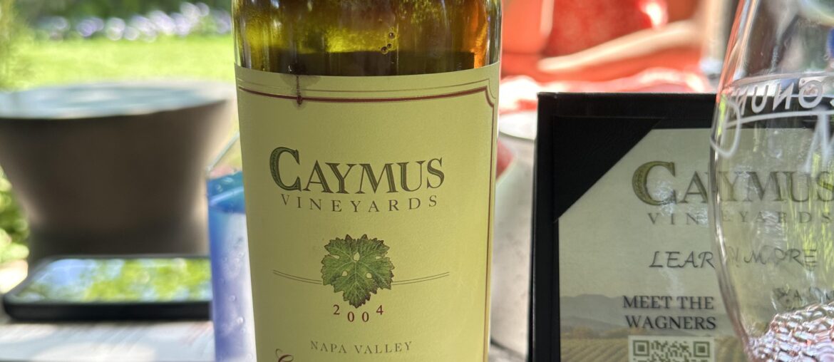 Lucky to have tasted this ‘04 Caymus Cab. 💋🤌🏻