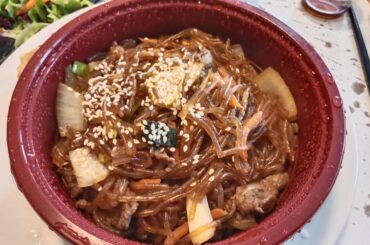 Japtchae : Nouilles de patates douces Cornéennes et mandoo (raviolis aux légumes)