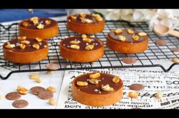 Tartes au chocolat caramel et cacahuètes façon snickers