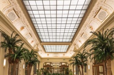 Lobby of Carlo IV, Prague [3368x4281]