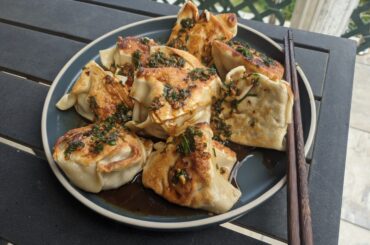 Wontons porc-crevettes fait maison.