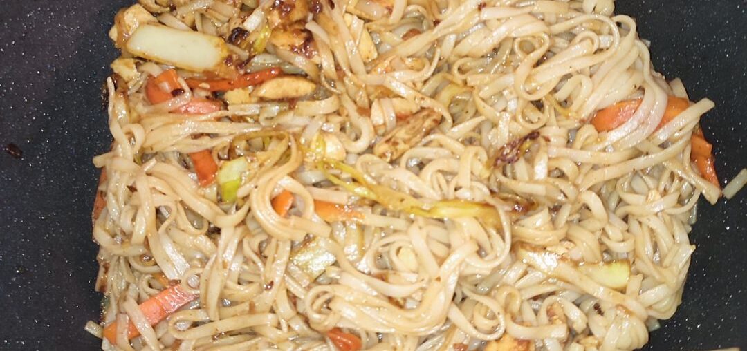 Plat rapide du dimanche soir : Pad thaï freestyle 😂
