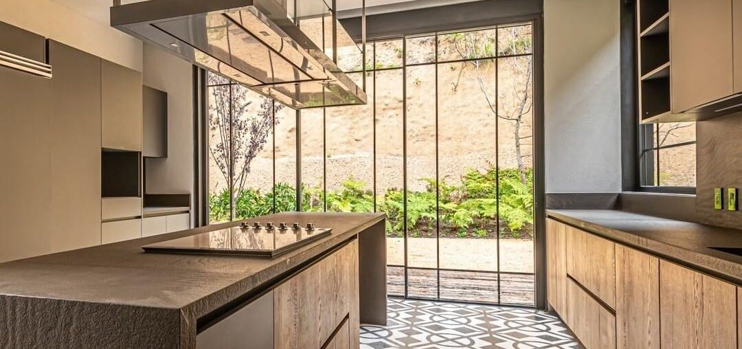 The kitchen of Casa Ocra by Chain+Siman, CDMX, Mexico