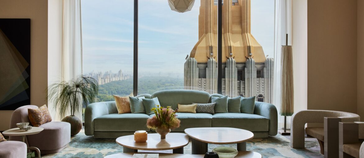 Manhattan apartment overlooking Central Park designed by Kelly Behun [2500 x 1668]