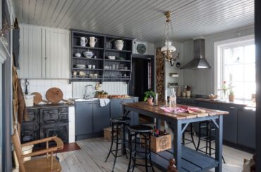 Rustic kitchen in a Swedish country house, Södermanland, southeast Sweden [2200x1469]