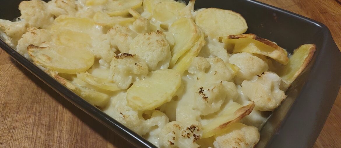 Gratin de choux fleur et patate a la sauce béchamel