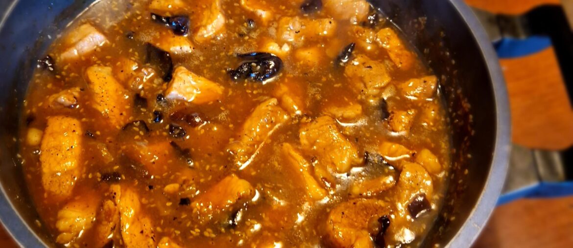 Mon premier (et certainement dernier vu la quantité de sucre requise) porc au caramel !