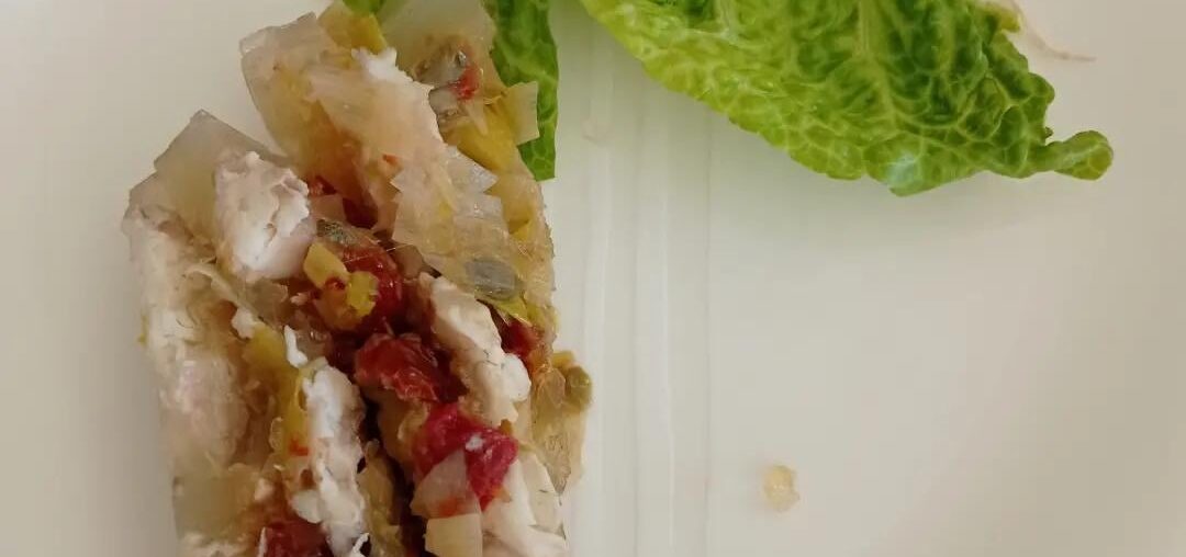 Terrine de bar, spaghettis gorgonzola et biscuit Joconde, sabayon cognac julienne de Granny Smith