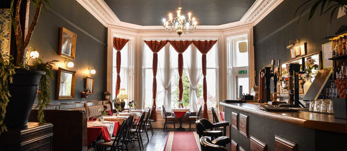 Dining Bar inside The Heatherlie House Hotel in the Scottish Borders [2048x1367]