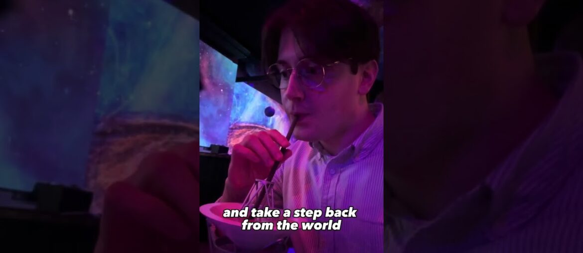 A DINNER in a SPACE INSPIRED RESTAURANT in PARIS ! A DINNER in a SPACE INSPIRED RESTAURANT in PARIS !