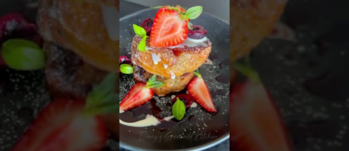 Banana Bread French Toast #frenchtoast #bananabread #brunch  #brunchgoals #yummyfood #food