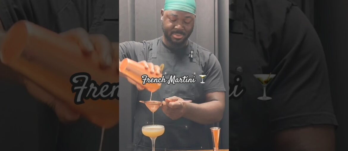 French Martini #video #cocktails #cocktailrecipe #deezcocktails #recommended #drink #recipe #vodka French Martini #video #cocktails #cocktailrecipe #deezcocktails #recommended #drink #recipe #vodka