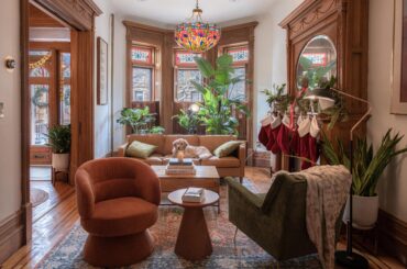 Brooklyn Brownstone Living Room (7728x5512)