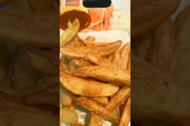 CrispyDelight:FrenchFries #youtubeshorts#trending #viral#ytshorts#shorts #frenchfries#aloo#fastfood