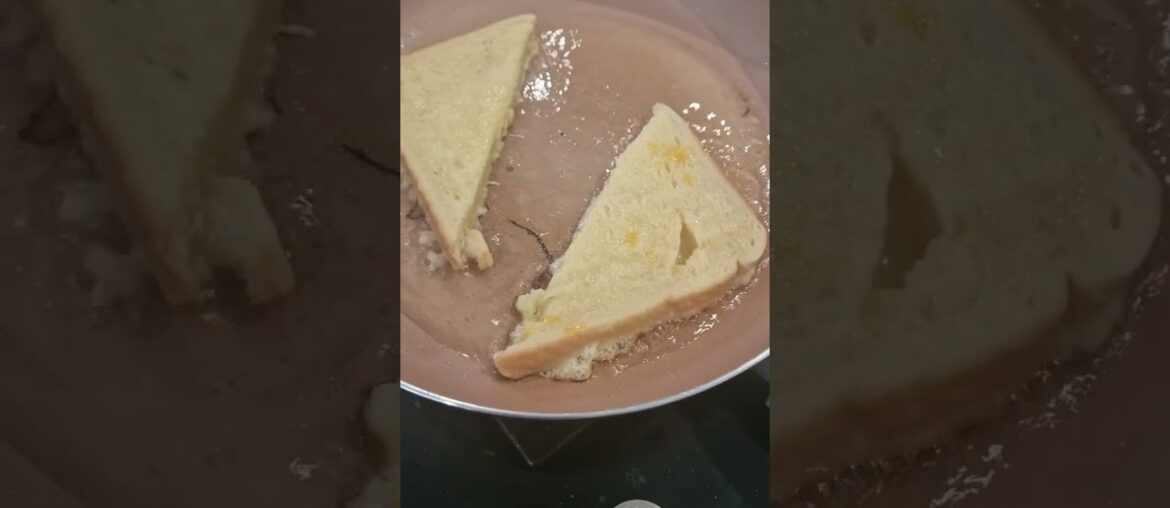 Bread egg Toast | easy & tasty toast recipe #asmr #shortsfeed #ytshorts #shorts