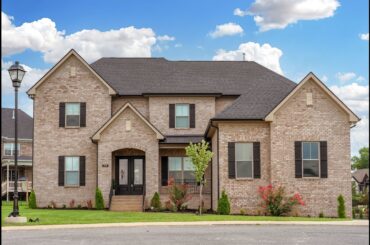 HUNT CLUB ESTATES| 4 BR | 3.5 BA | FOR SALE | HUNT CLUB ESTATES | GALLATIN