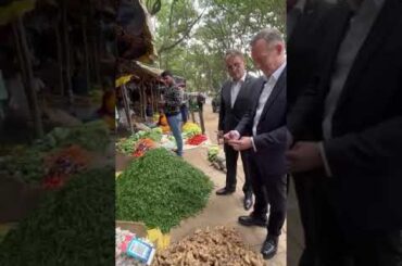 German Minister 'Fascinated' After Making UPI Payment In India #shorts #viral