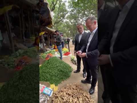 German Minister ‘Fascinated’ After Making UPI Payment In India #shorts #viral German Minister 'Fascinated' After Making UPI Payment In India #shorts #viral