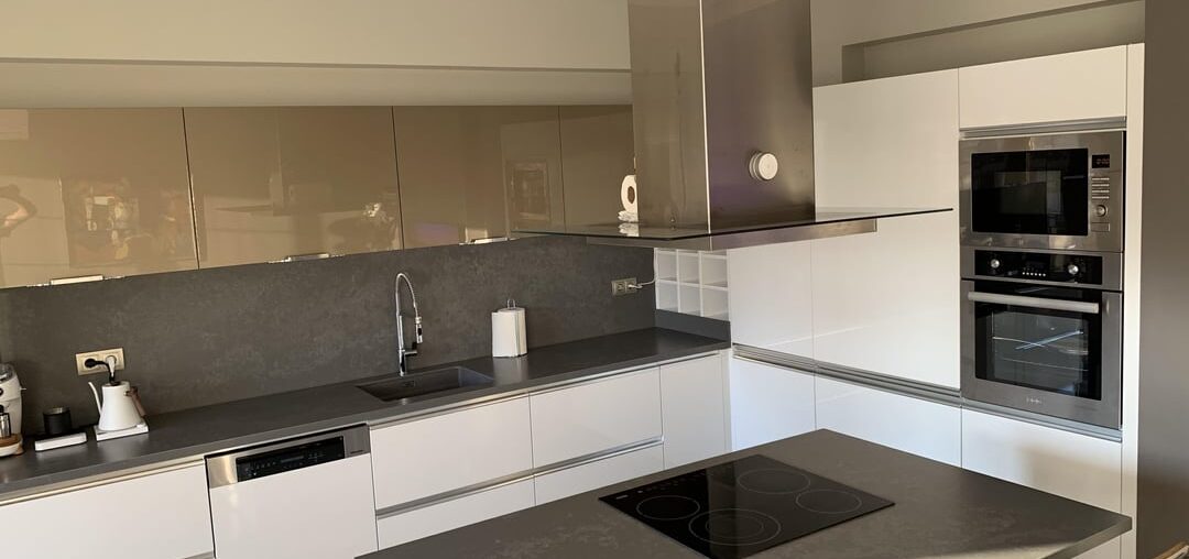 A little renovation wind for our kitchen. Updated the countertop and bought in-closet refrigerators