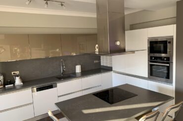 A little renovation wind for our kitchen. Updated the countertop and bought in-closet refrigerators