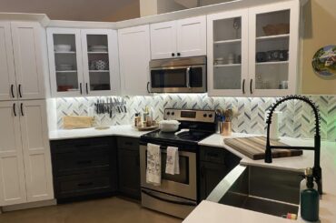 The second we moved into this house I wanted a new kitchen. Took us 5 years but I finally got a pretty space!