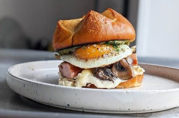 Burger Oeuf - Champignons - Camembert