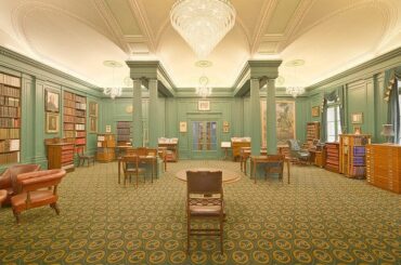 The library inside The Athenaeum in Liverpool, England [OC][2500x992]