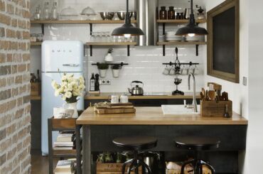 Industrial/rustic kitchen goals!