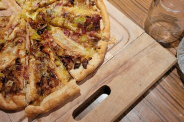 Tarte poireau, coppa, reblochon