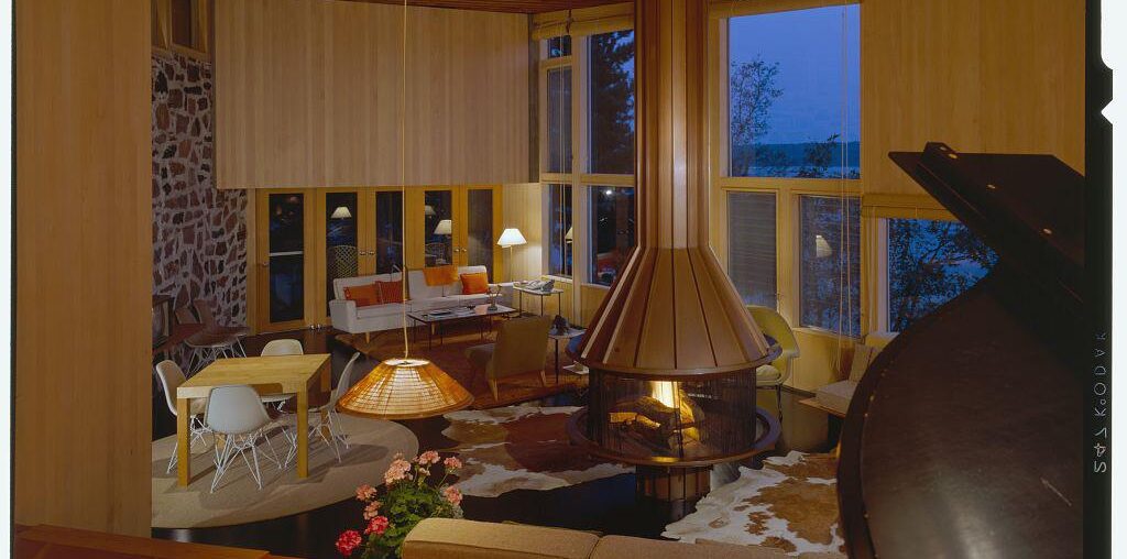 House by Eero Saarinen in Ontario, Canada [1024x819]