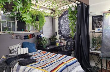 Maybe not traditional for this sub (and just a bit messy), but I like my bedroom (4032x2268)