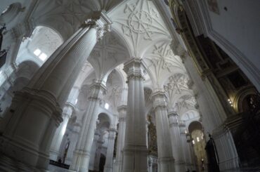 Cathedral in Grenada, Spain [4000x3000]