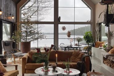 Lakeside cabin with views, Lerum, Västra Götaland County, southwest Sweden [1440x1796]