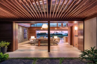 Looking right through this living room in Kona, Hawaii. Look at those massive pocket doors...[OC] 1981x1321