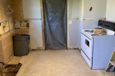 Days 1 and 2. Getting ready for a first date. Sexy kitchen in 90 days (I hope)…supply chain be damned…