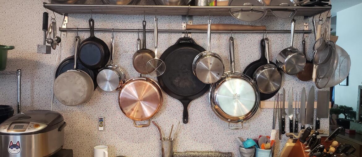 I have a relatively small kitchen, and I'm proud of my arrangement here. Space saving is the best!