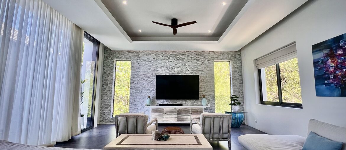 Living Room in Private Villa, Thailand [3779x2725]