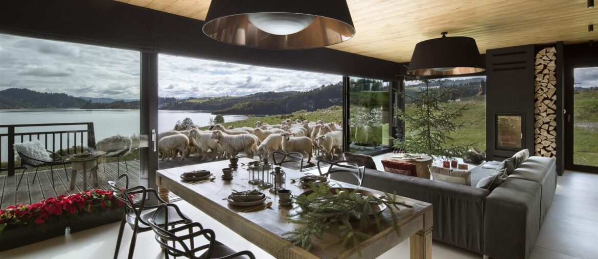 Modern Mountain Cottage in Southern Poland. [2000x1333]