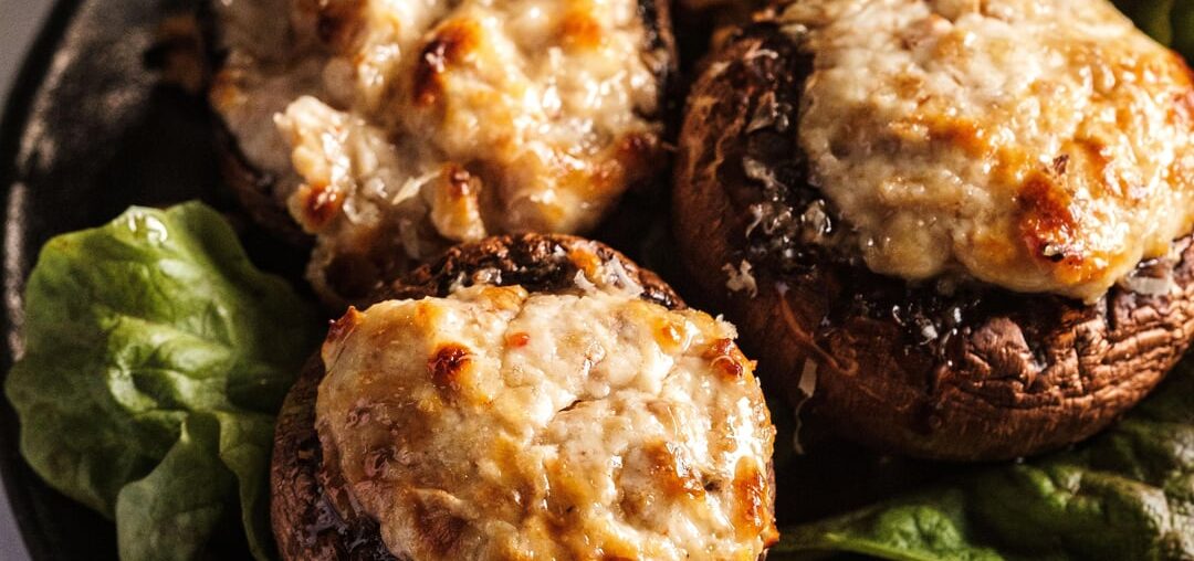 Champignons farcis ai chèvre, miel et noix