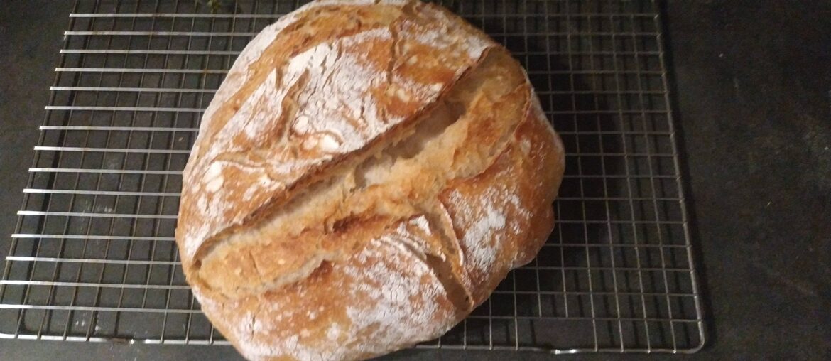 Pain au levain. Le retour des jours froids est l'occasion de faire chauffer le four.