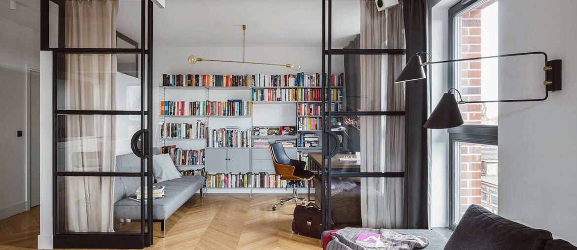 Study in an apartment in Gdańsk, Poland. [1500x1000]