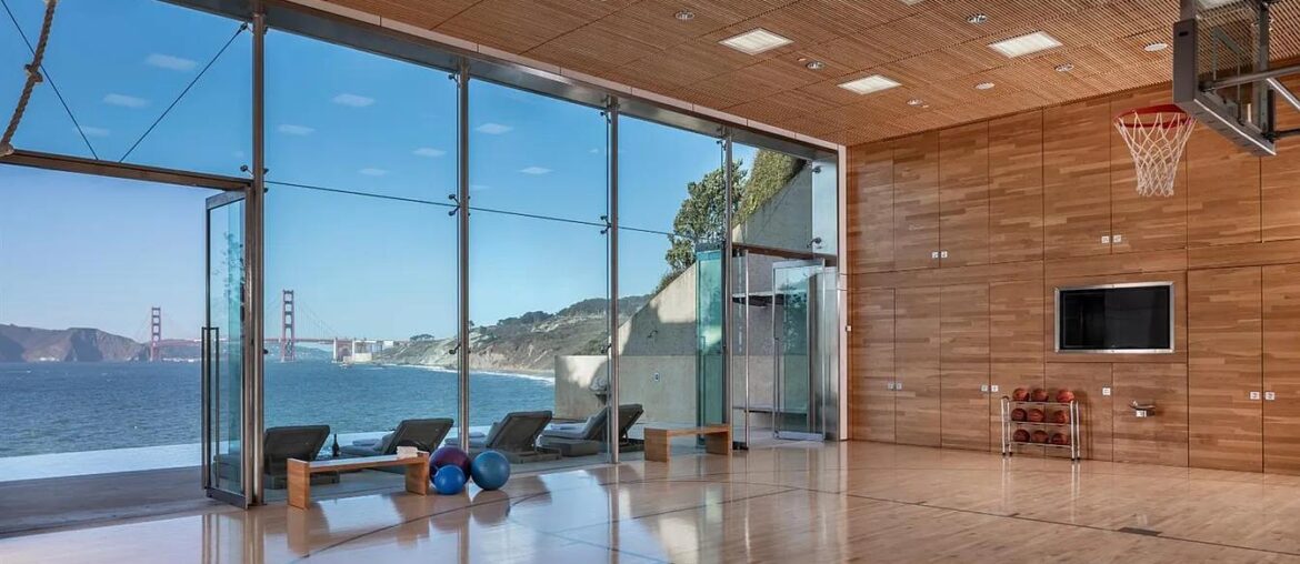 Private Basketball court with outrageous view (and a water fountain.) Super-secret location, California [1344x896]