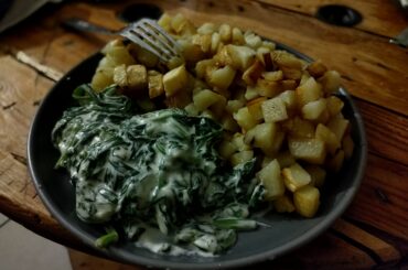 Pomme de terre rissolées avec des épinards a la crème